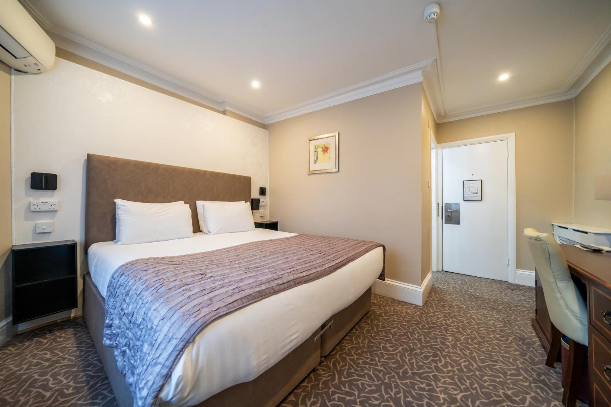 Hotel La Place Лондон Экстерьер фото