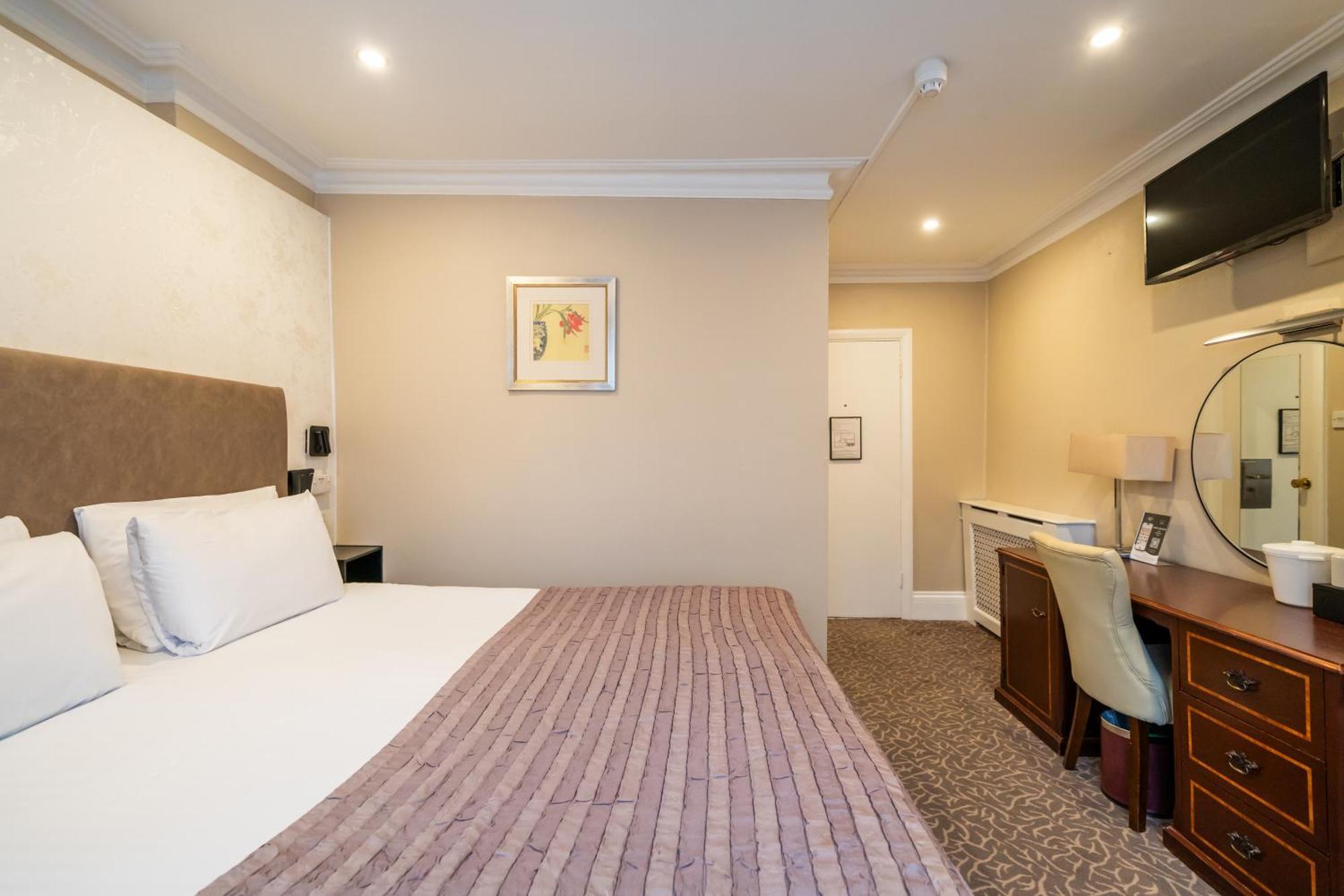 Hotel La Place Лондон Экстерьер фото